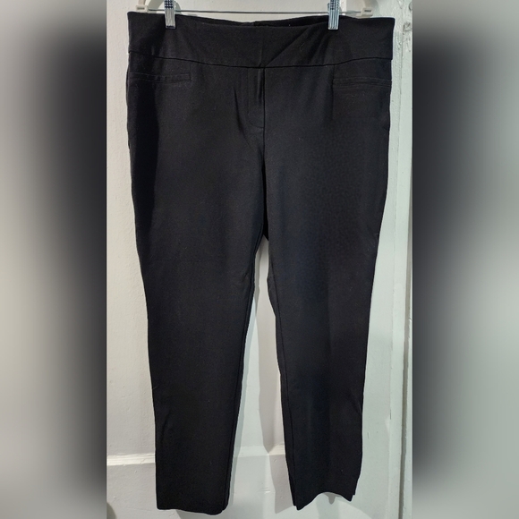 Dalia Pants - 🪻Women' black Dalia pants size 16🪻